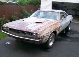 Illustration for article titled Ratty Mopar Dump